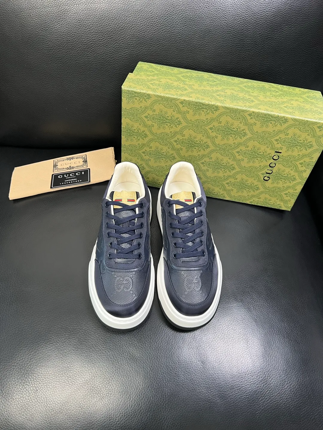 Men's shoes 💰840 Gucci high quality top crafts Gucci counter new original factory configuration, imported cowhide fabric from Italy, imported cowhide lining, breathable and comfortable, sole: original factory special supply original sole super comfortable, original factory and single goods, welcome to compare, code number 38-44 (customized 45 46)